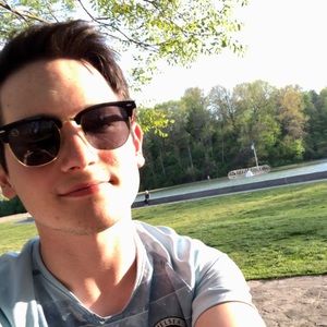 Meet your Posher, Daniel